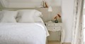 White and ivory luxury bed dressings by Boeboes 